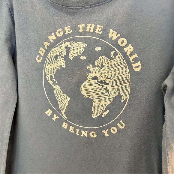 GAP : Bundle of 3 Gap Kids L/S Graphic Tees - Picture 7 of 13